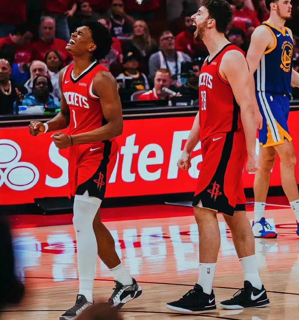 爱游戏平台-热火关键时刻失误不断，球队憾负对手，男人怎么其他正在.-爱游戏平台