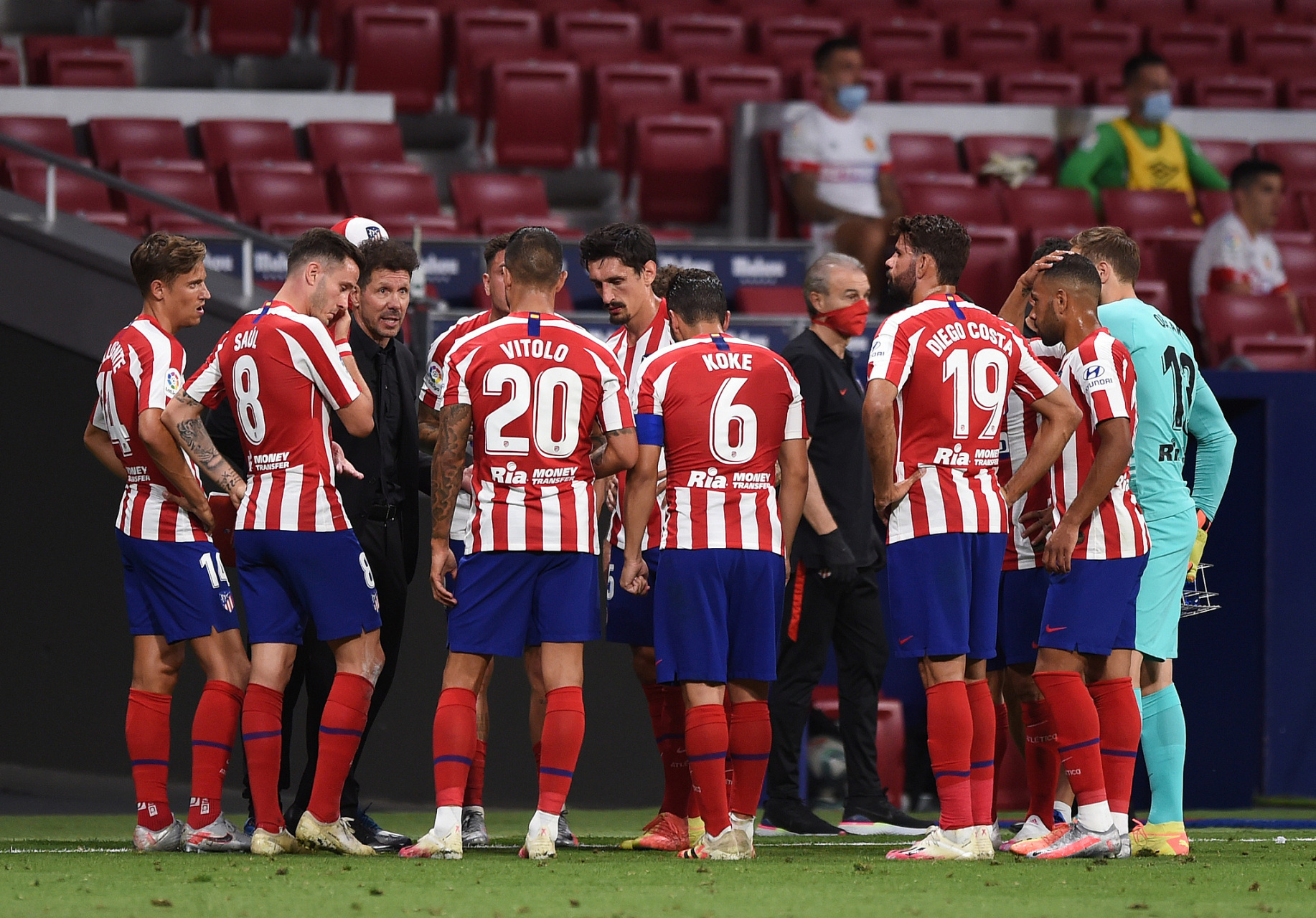 爱游戏-拜仁慕尼黑集结日刷新队史纪录，志在国王杯名次提升，赛场秩序良好，纪律约束更严格的简单介绍-爱游戏