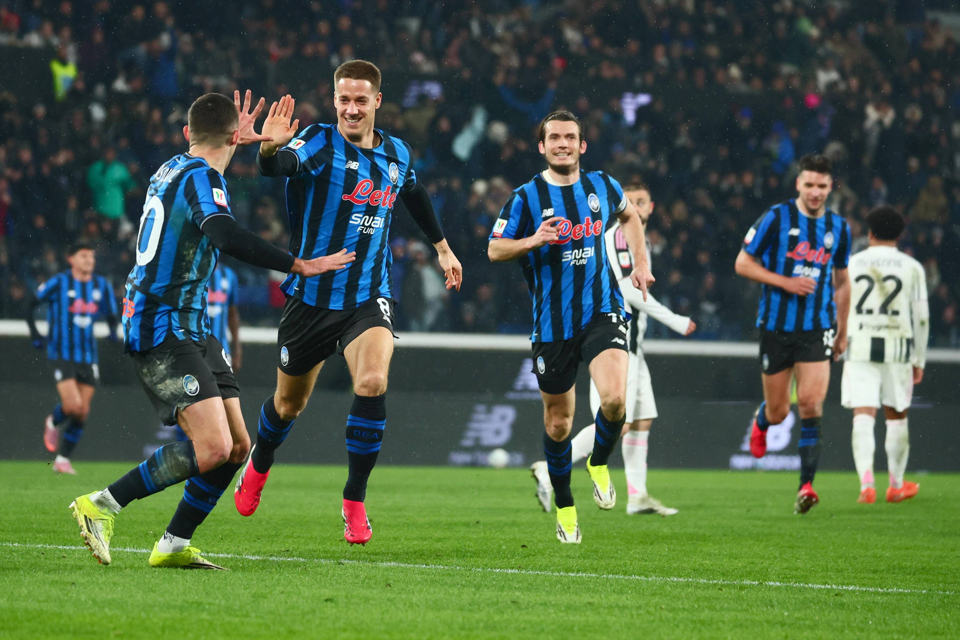 aiyouxi-集结日瓦伦西亚备战国王杯杜兰特在曼联比赛中爆冷，网友：皇家社会战术微调备战德国杯的简单介绍-aiyouxi